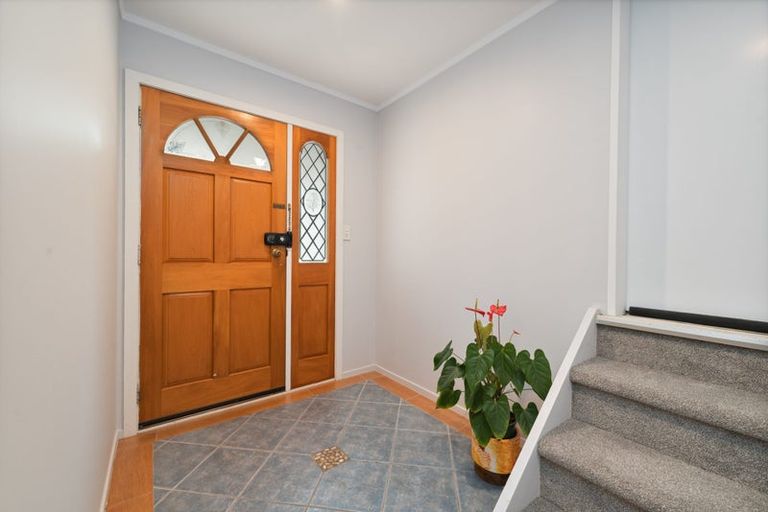 Photo of property in 13 Gala Place, Henderson, Auckland, 0612