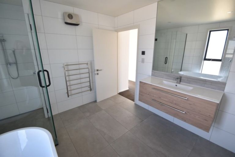 Photo of property in 30 The Drive, Twizel, 7999