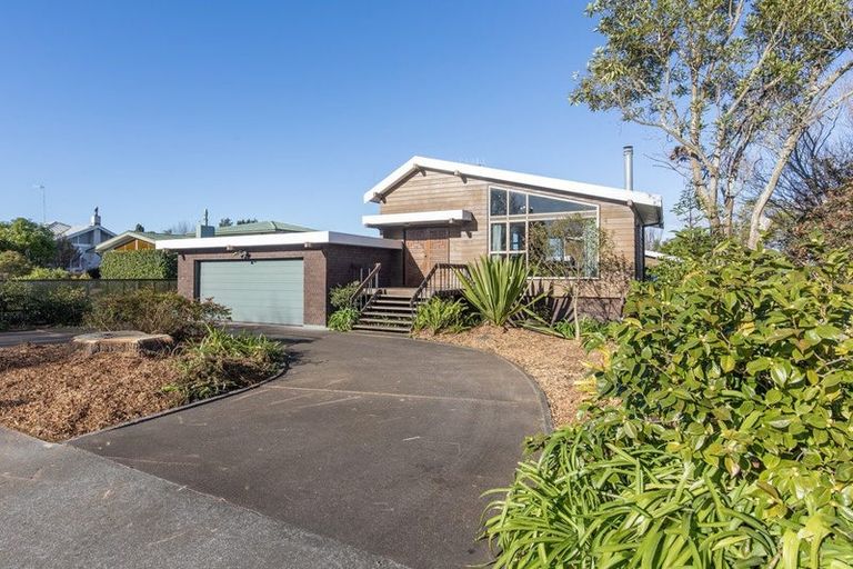 Photo of property in 17a Gaisford Terrace, Waipukurau, 4200
