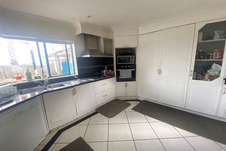 Photo of property in 11 Bougainvillaea Terrace, Goodwood Heights, Auckland, 2105