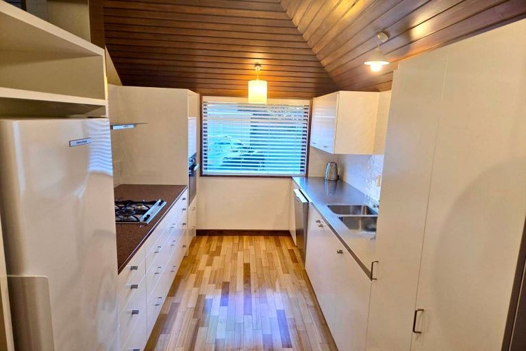 Photo of property in 23 Helmores Lane, Merivale, Christchurch, 8014