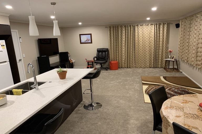 Photo of property in 14 Ivy Lane, Kelvin Grove, Palmerston North, 4414