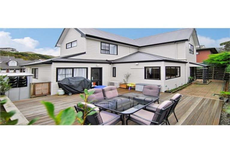 Photo of property in 74 Cortina Avenue, Johnsonville, Wellington, 6037