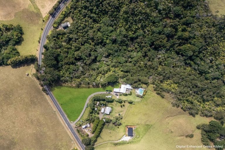 Photo of property in 2856 South Head Road, South Head, Helensville, 0874