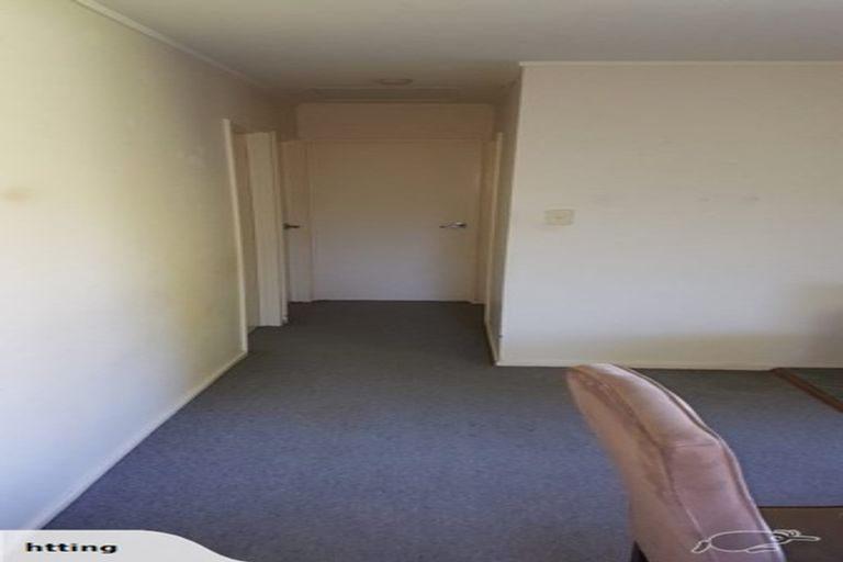 Photo of property in 18a Crompton Road, Massey, Auckland, 0614