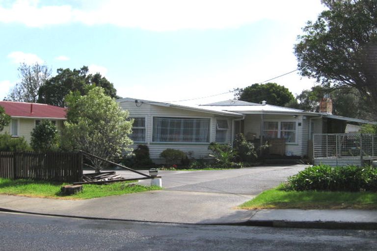 Photo of property in 11 Daytona Road, Henderson, Auckland, 0610