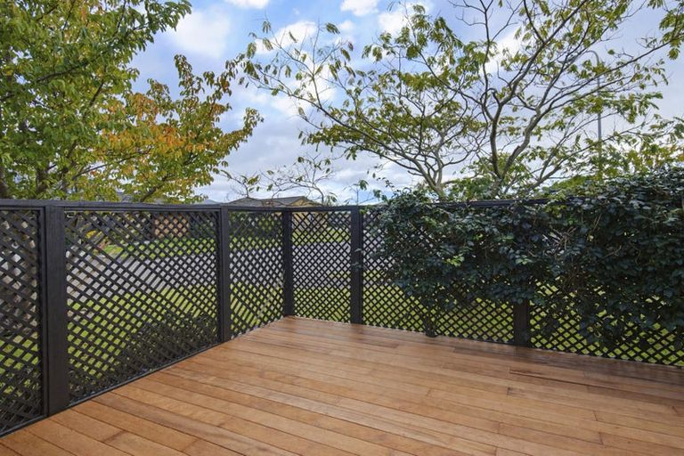 Photo of property in 4 Glen Loch Place, Paraparaumu, 5032