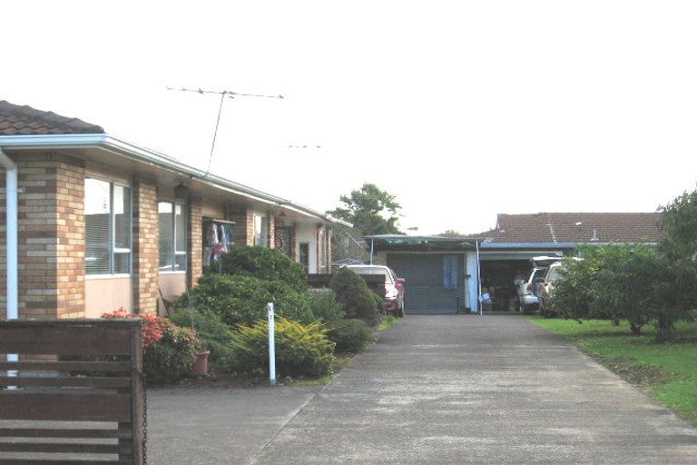 Photo of property in 1/152 Lincoln Road, Henderson, Auckland, 0610