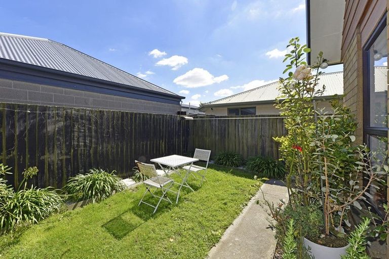 Photo of property in 4/23 Tower Street, Hornby, Christchurch, 8042