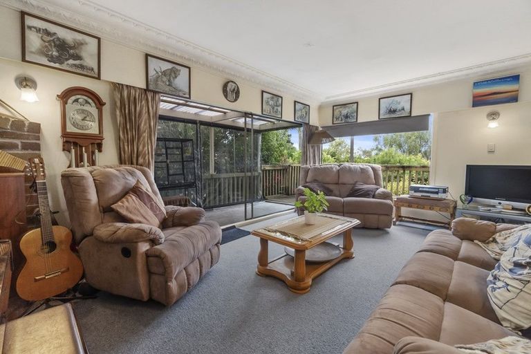 Photo of property in 2/5 Kerswill Place, Pakuranga, Auckland, 2010