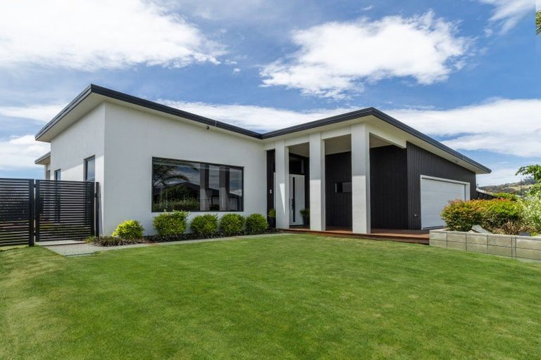 Photo of property in 7 Rich Rise, Havelock North, 4130