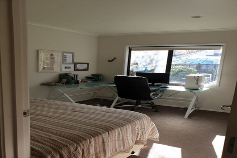 Photo of property in 4 Kristin Lane, Albany, Auckland, 0632