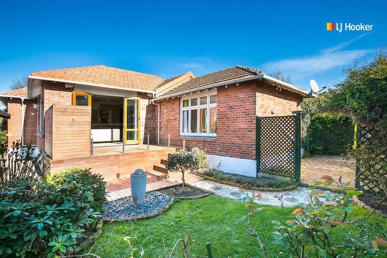 Photo of property in 384b Bay View Road, Saint Clair, Dunedin, 9012