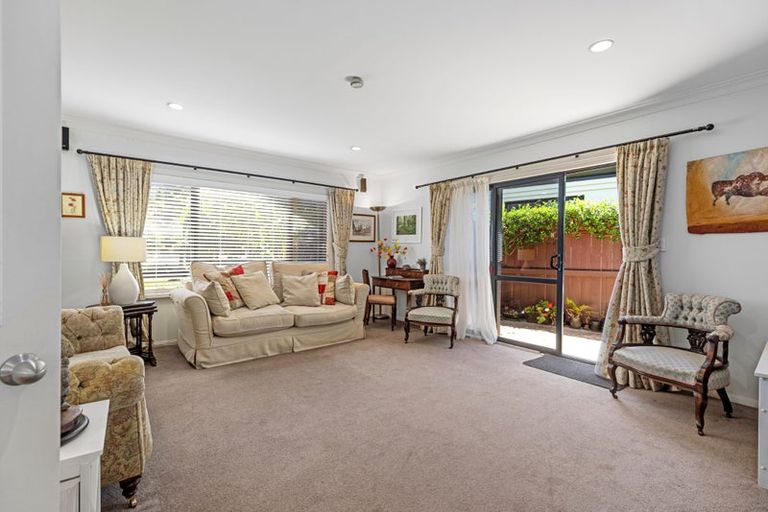 Photo of property in 7 Piha Close, Papamoa Beach, Papamoa, 3118