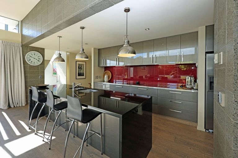 Photo of property in 141 Awamoa Road, Holmes Hill, Oamaru, 9401