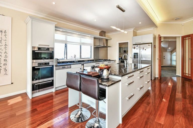 Photo of property in 11 Swindon Close, Mellons Bay, Auckland, 2014