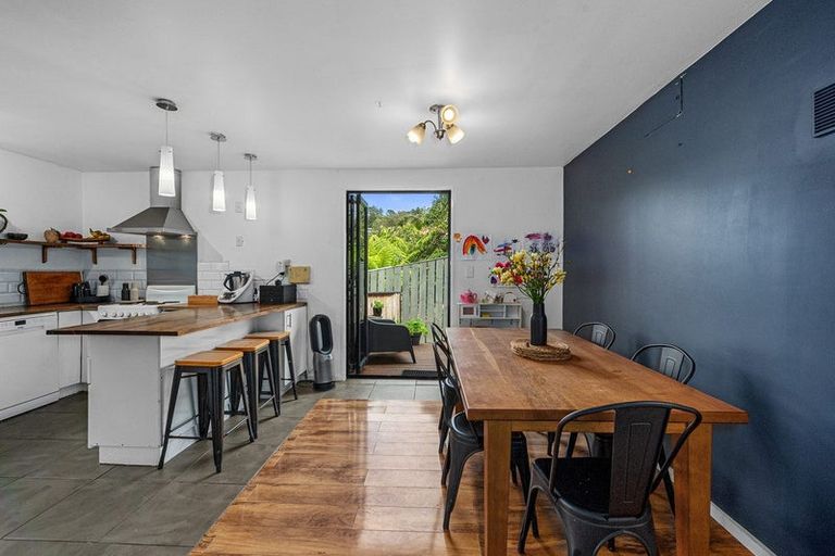 Photo of property in 2/53 Topliss Drive, Northcross, Auckland, 0632
