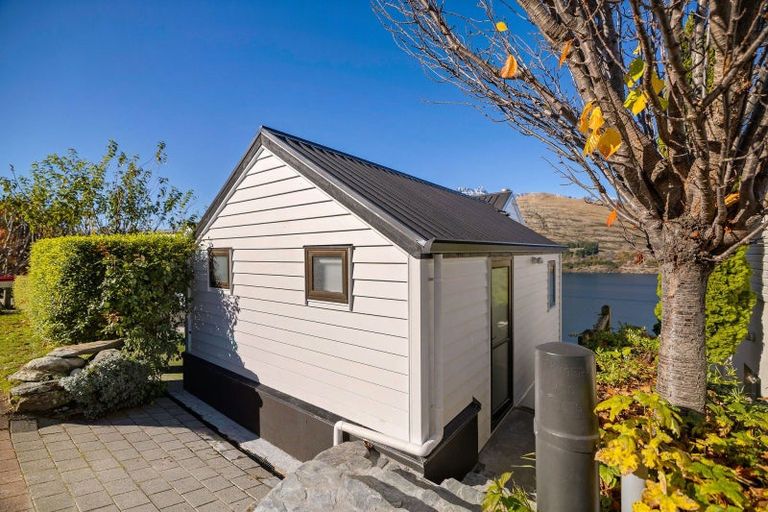 Photo of property in 22 Golden Terrace, Queenstown, 9300