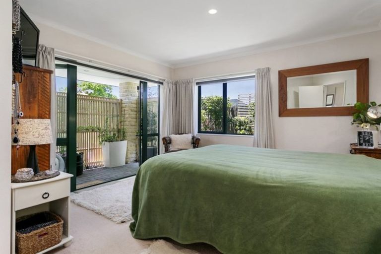 Photo of property in 30 Fairview Terrace, Waipahihi, Taupo, 3330