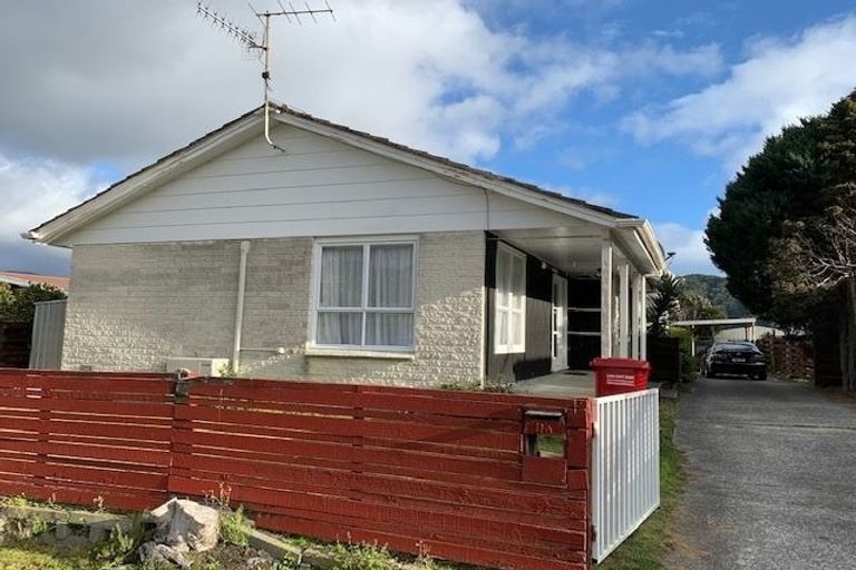Photo of property in 11a Kaponga Street, Wainuiomata, Lower Hutt, 5014