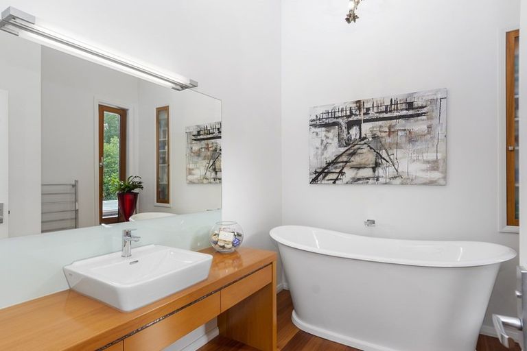 Photo of property in 19r Oceana Drive, Welcome Bay, Tauranga, 3175