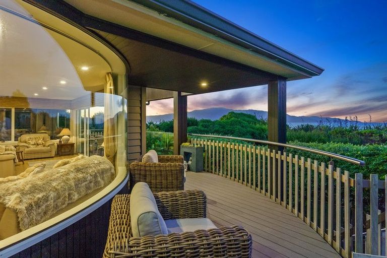 Photo of property in 227 Manly Street, Paraparaumu Beach, Paraparaumu, 5032