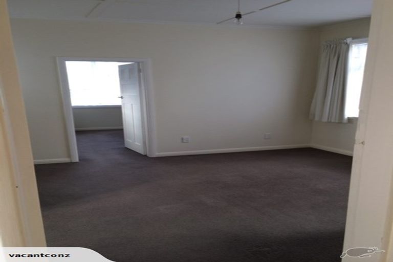 Photo of property in 55 Endeavour Street, Lyall Bay, Wellington, 6022