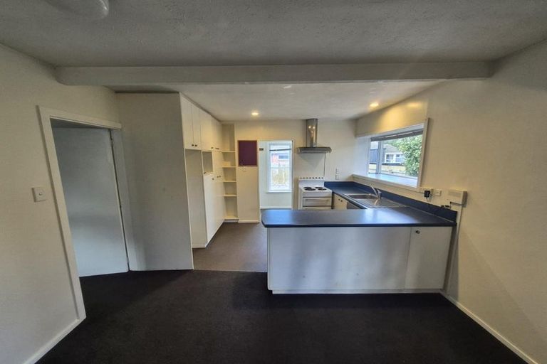 Photo of property in 37 Pembroke Street, Avondale, Christchurch, 8061