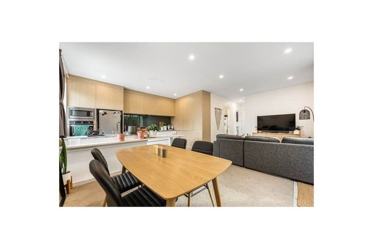Photo of property in 628 Whangaparaoa Road, Stanmore Bay, Whangaparaoa, 0932