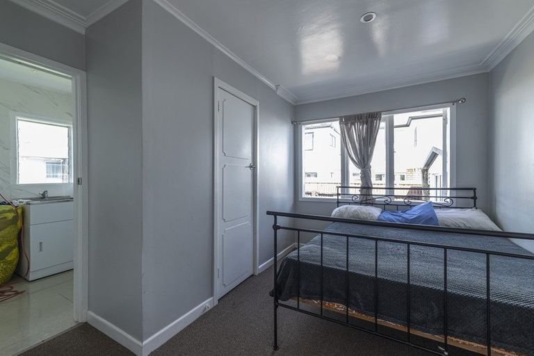 Photo of property in 1/52 Takanini Road, Takanini, 2112