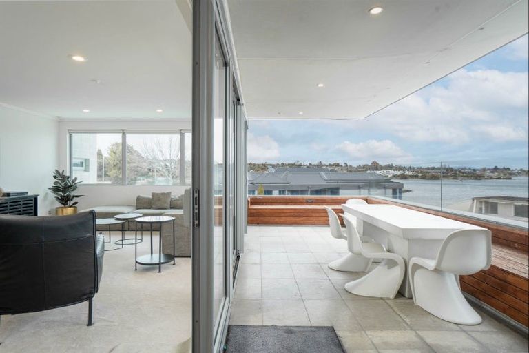 Photo of property in 17/225 Lake Terrace, Waipahihi, Taupo, 3330