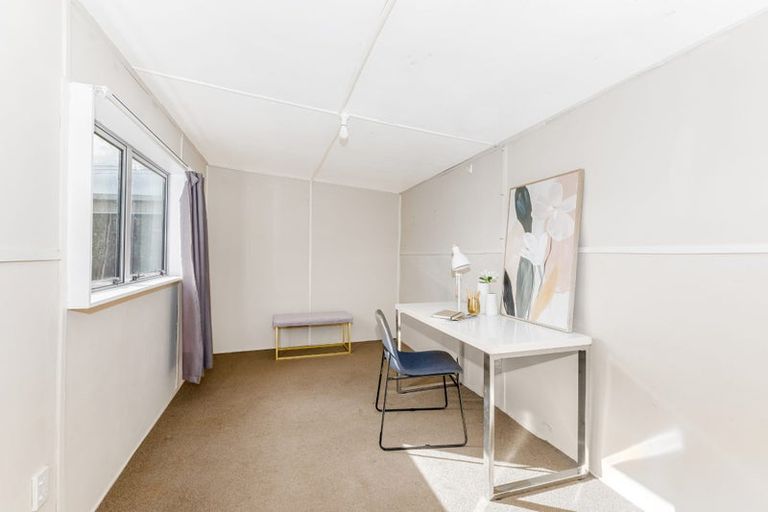 Photo of property in 28 Totara Street, Wainuiomata, Lower Hutt, 5014