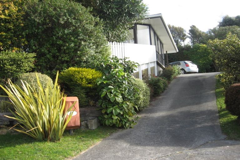 Photo of property in 2 Kilsyth Street, Karori, Wellington, 6012