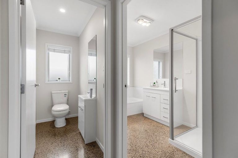 Photo of property in 14 Rochfort Crescent, Pyes Pa, Tauranga, 3112