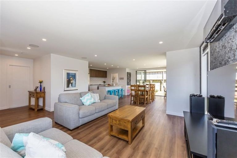 Photo of property in 50 Anne Burton Drive, Warkworth, 0910