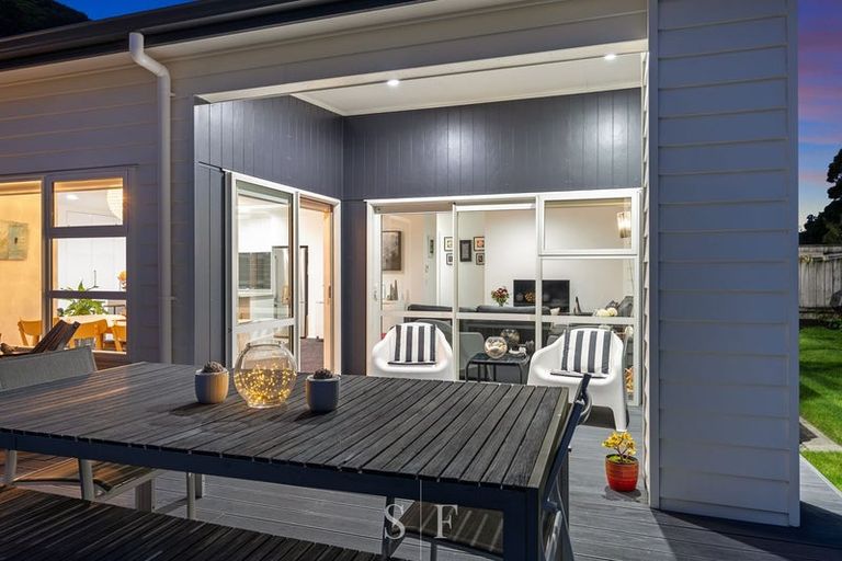 Photo of property in 12 Matuhi Street, Waikanae, 5036