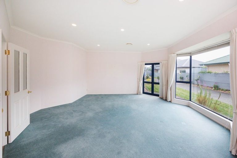 Photo of property in 8 Martin Street, Palmerston North, 4414