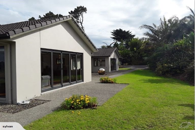 Photo of property in 341 Rimmer Road, Helensville, 0875