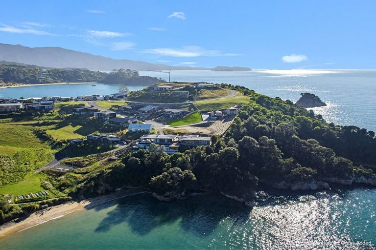 Photo of property in 11 Fairburn Place, Kaiteriteri, 7197