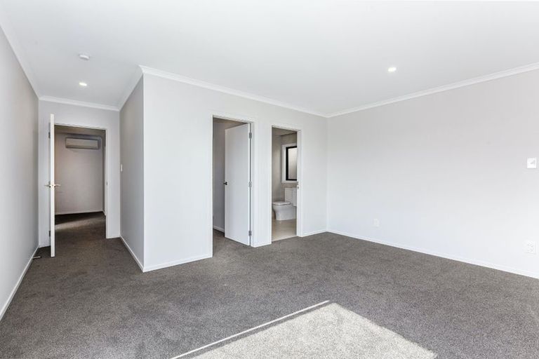 Photo of property in 9 Boeing Way, Newlands, 6037