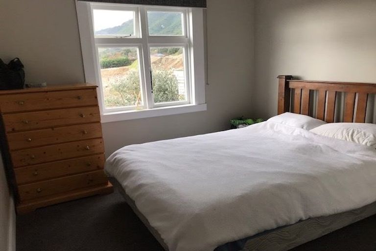 Photo of property in 28 Matenga Street, Waikanae, 5036