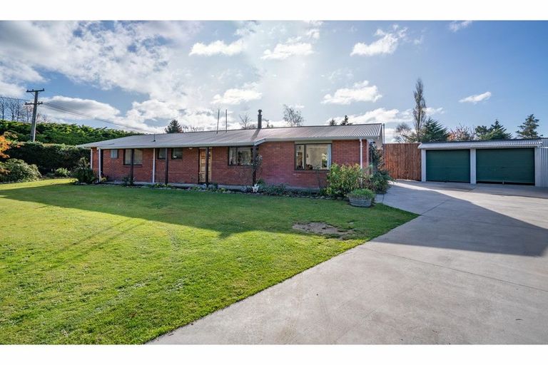 Photo of property in 3056 Coaltrack Road, Coalgate, 7673