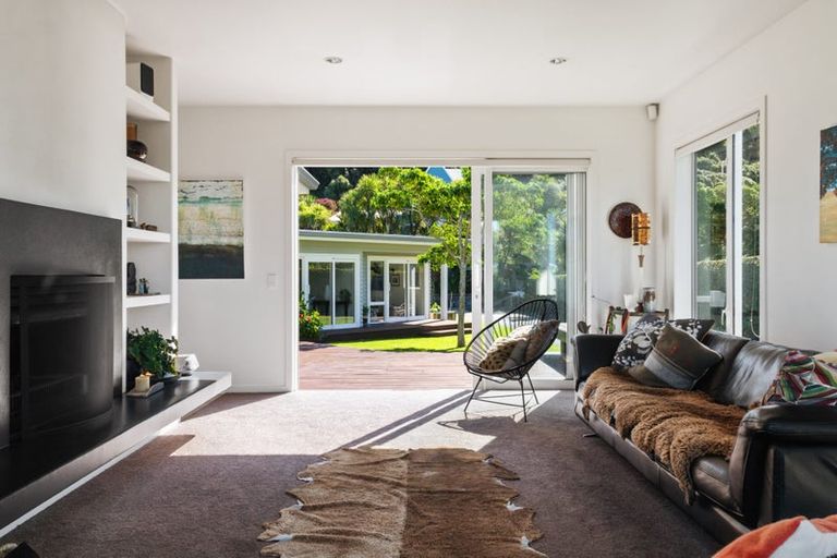 Photo of property in 41 Moana Road, Okitu, Gisborne, 4010
