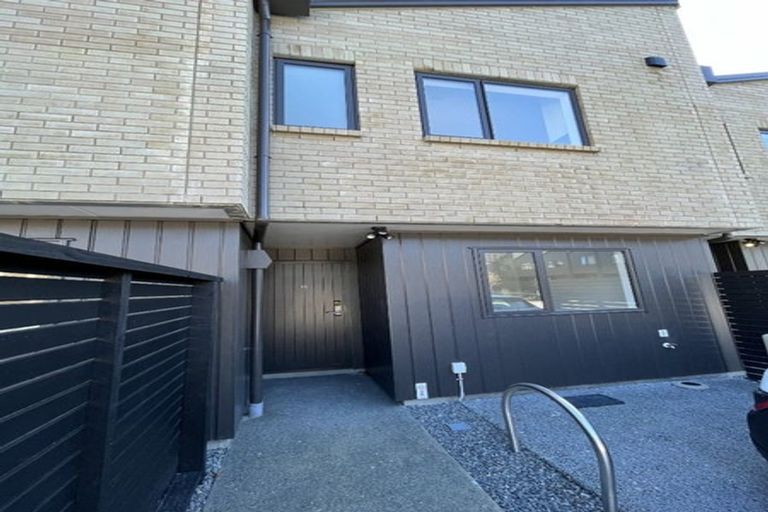 Photo of property in 14/28 Westgate Drive, Westgate, Auckland, 0614