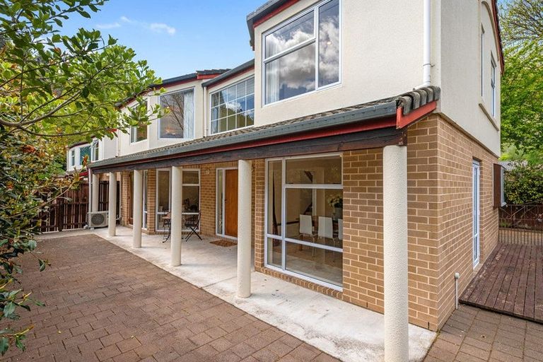 Photo of property in 84 Bowenvale Avenue, Cashmere, Christchurch, 8022