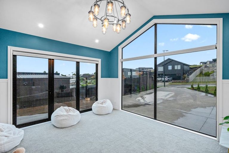 Photo of property in 9 Fisk Road, Pukekohe, 2120