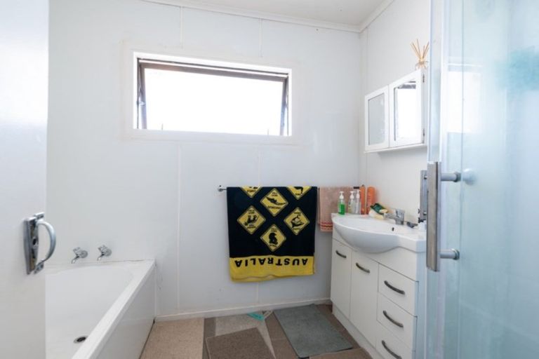 Photo of property in 87 Calthorp Close, Favona, Auckland, 2024