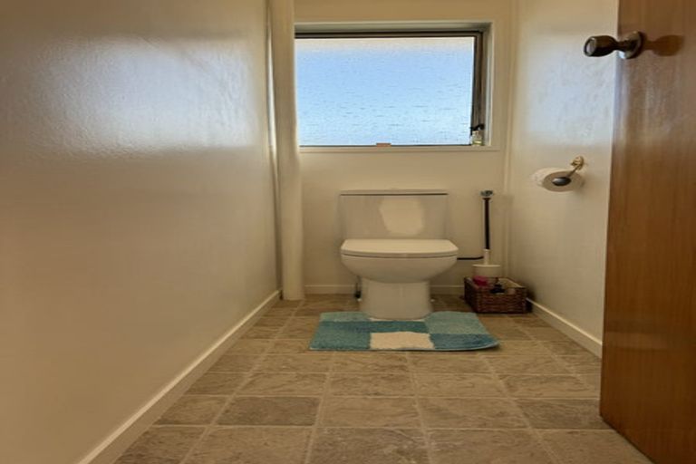 Photo of property in 2/56 Marriott Road, Pakuranga, Auckland, 2010