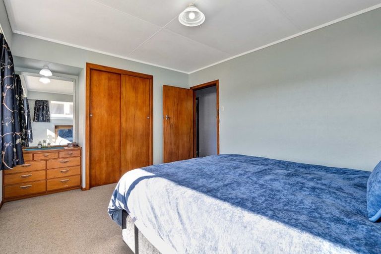 Photo of property in 2 Thames Street, Welbourn, New Plymouth, 4310