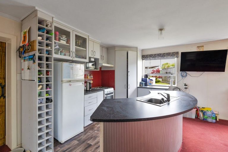 Photo of property in 14 Ngareta Street, Marton, 4710